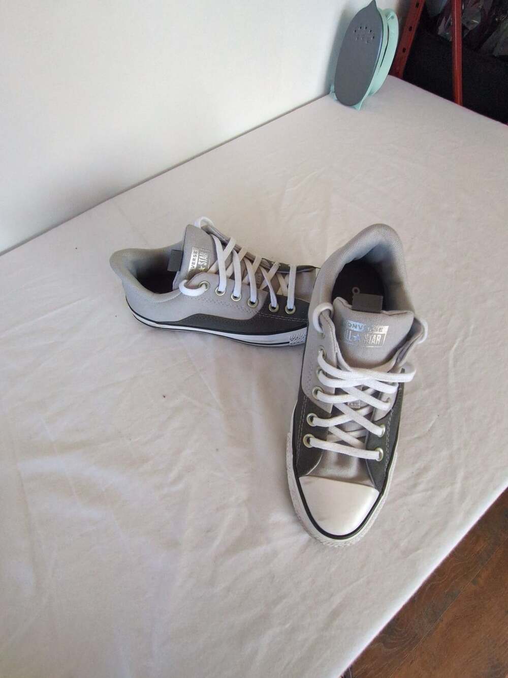 Converse Chuck Taylor All Star Malden Street Size 8 Gray Sneakers